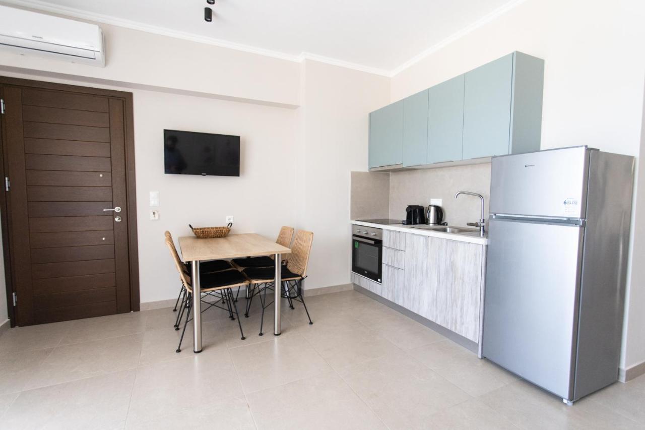 Marineiko Luxury Apartments อิเอริสโซส ภายนอก รูปภาพ