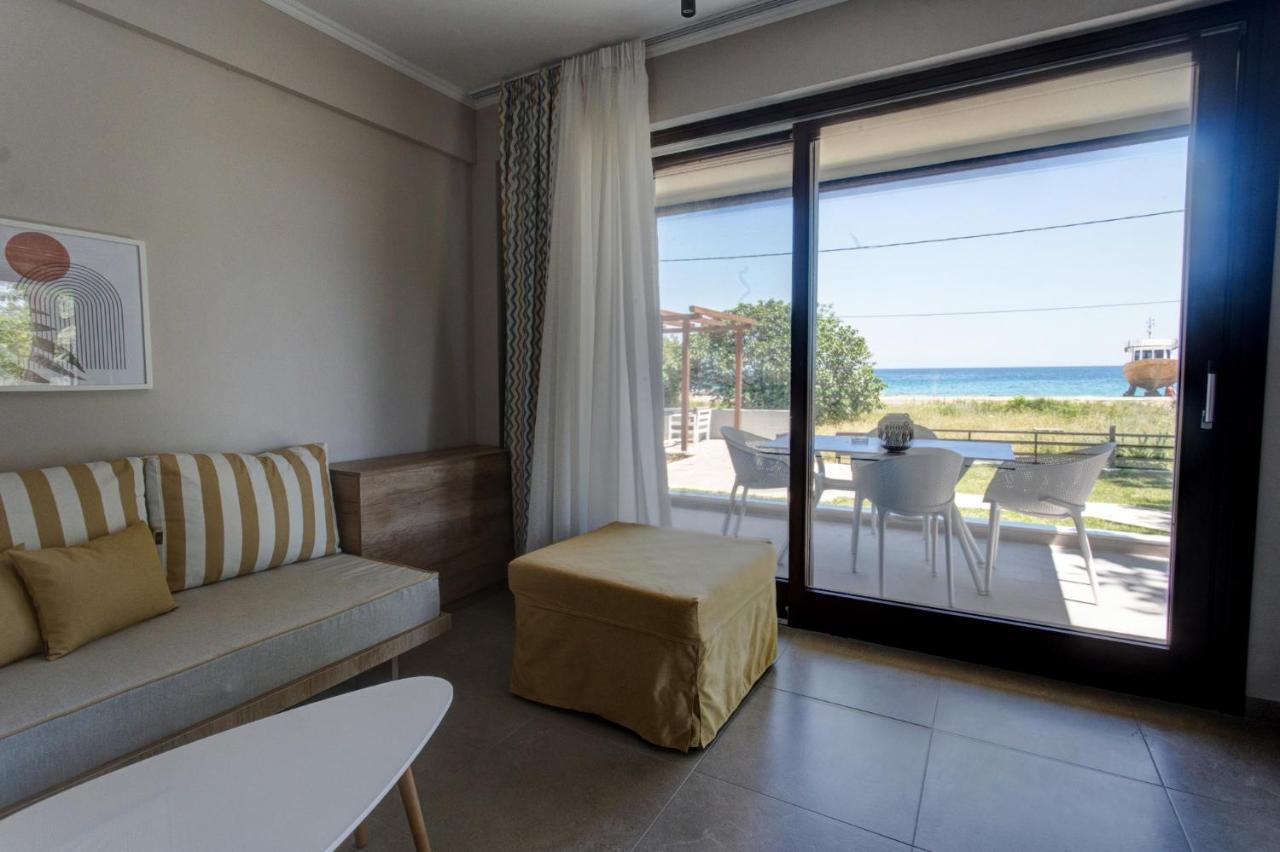 Marineiko Luxury Apartments อิเอริสโซส ภายนอก รูปภาพ