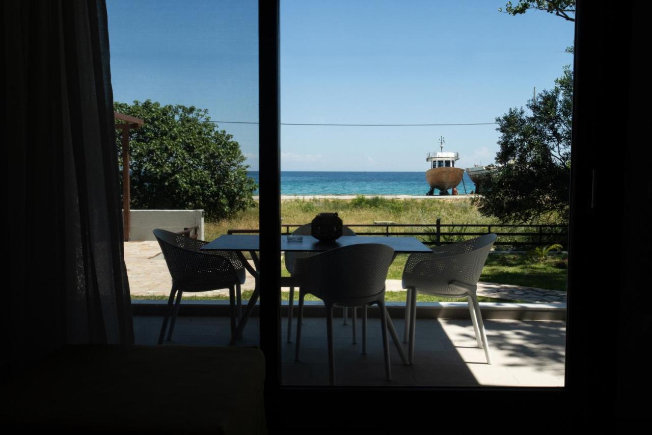 Marineiko Luxury Apartments อิเอริสโซส ภายนอก รูปภาพ