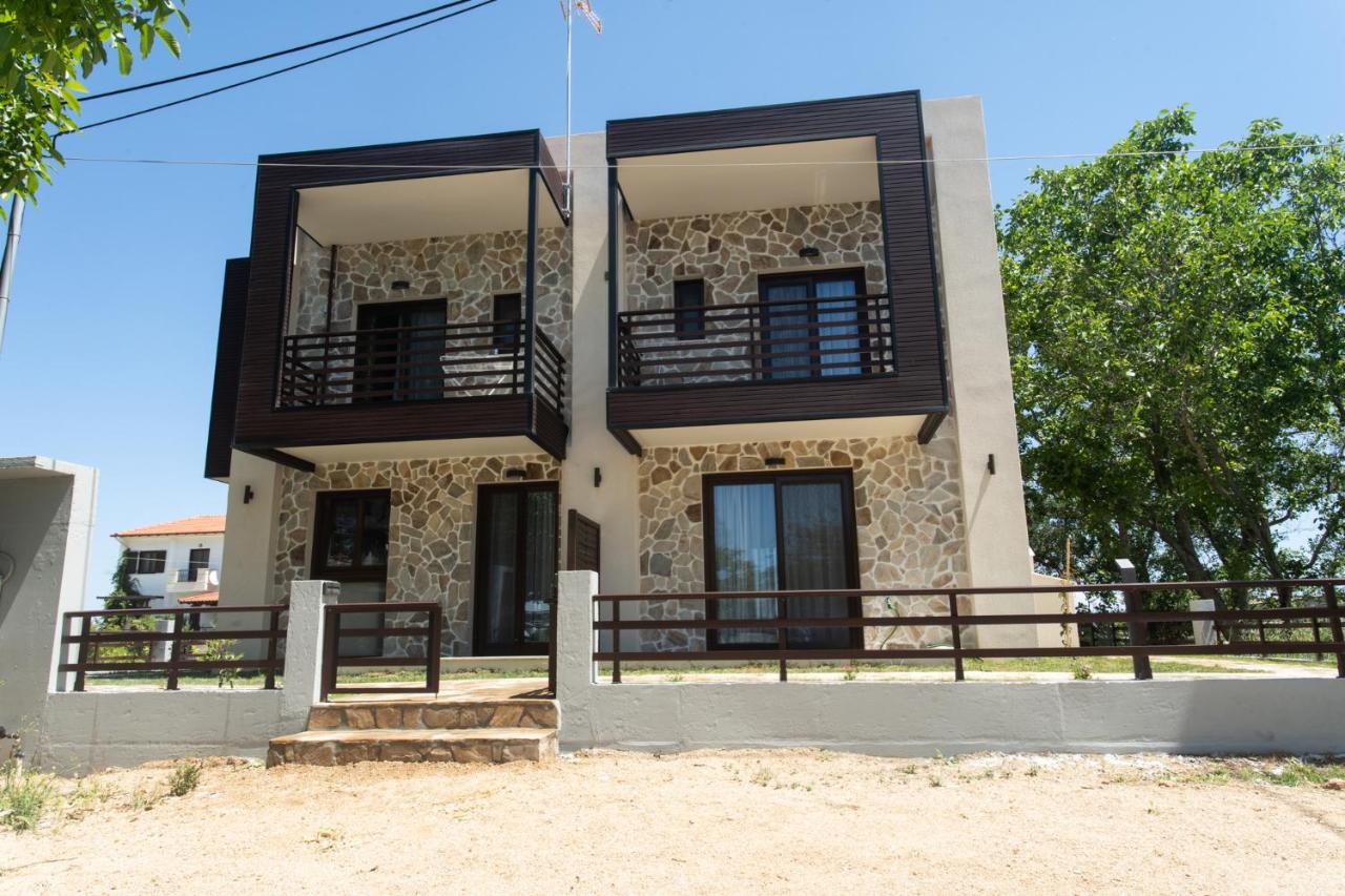 Marineiko Luxury Apartments อิเอริสโซส ภายนอก รูปภาพ
