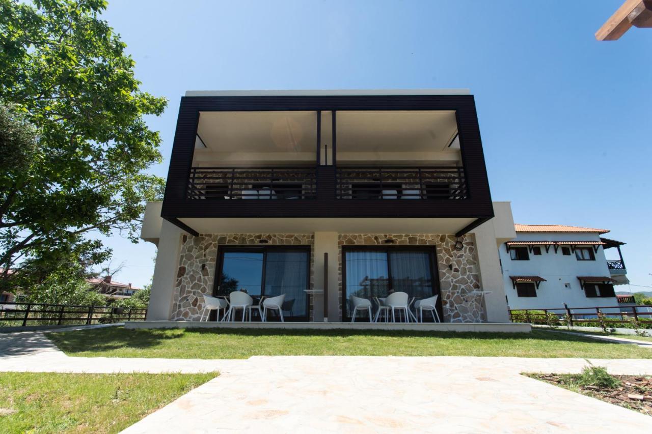 Marineiko Luxury Apartments อิเอริสโซส ภายนอก รูปภาพ